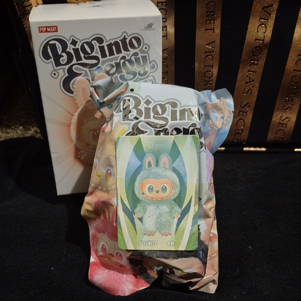 SERENITY - BIE - Labubu Pop Mart Big into Energy Figure